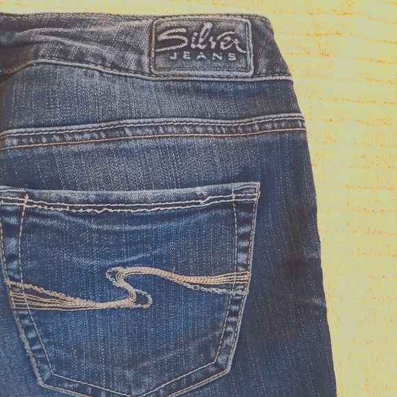 Silver Jean's - Picture 1 of 7